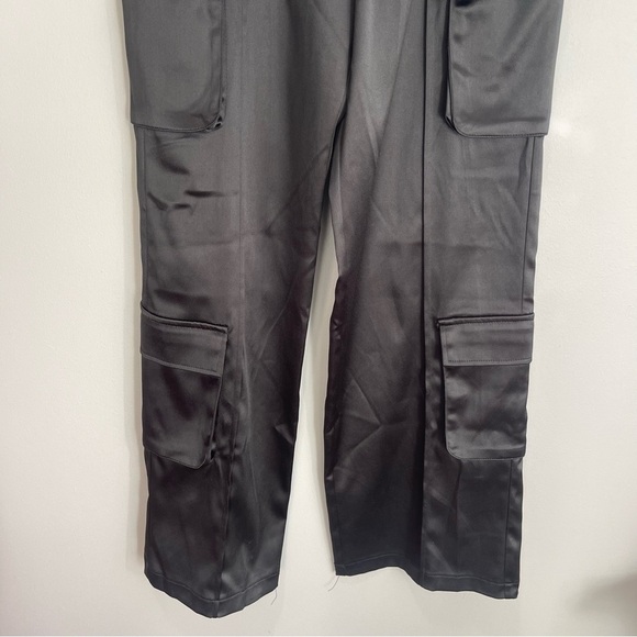 Forever 21 Black Cargo Pants - Picture 2 of 4